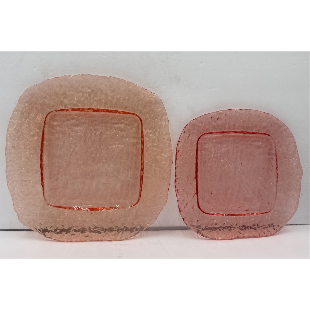 Vtg Set of 2 Pier 1‎ Pink Glass Pebbled Square Salad Dessert Plates